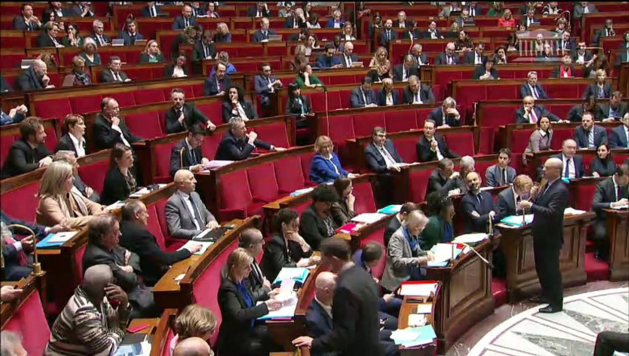 2ème séance : Questions au Gouvernement ; Débat...