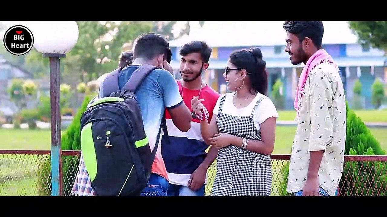 Tumse_Milke_Dilka_Jo_Haal_|_Main_Hoon_Na_|Romantic_Love_Story_|_Karan_Nawani_|_latest_Hindi_Song2019(720p)