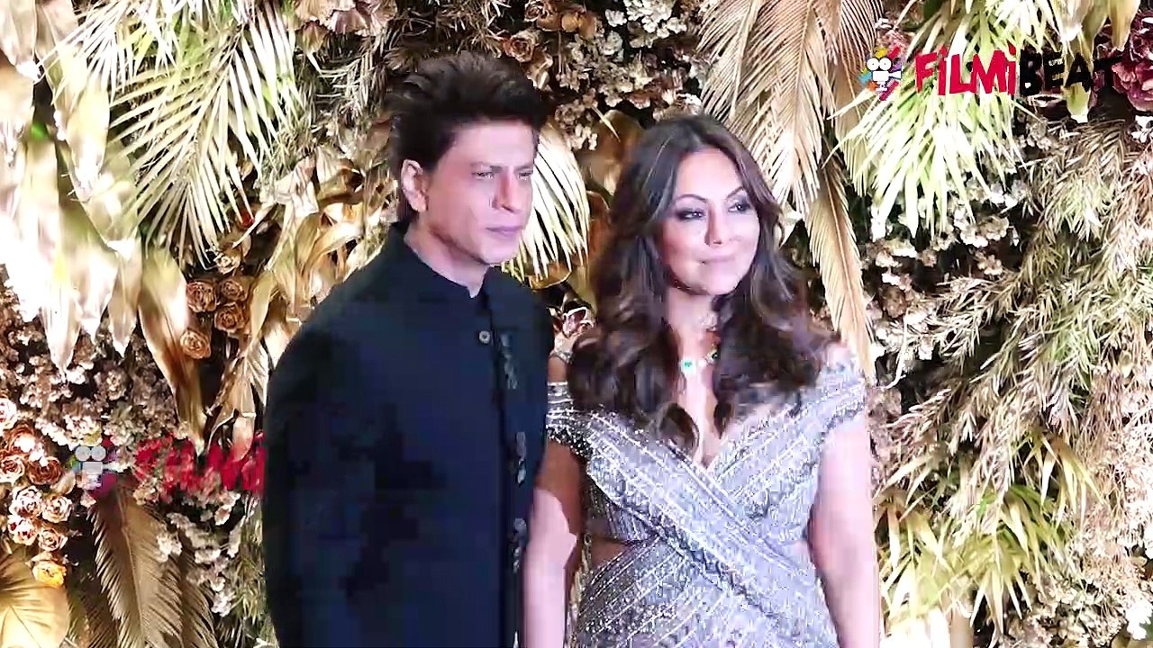 Shahrukh Khan & Gauri Khan Looks perfect In Armaan Jain Wedding Reception;Watch video | FilmiBeat