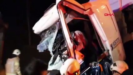 TEM'de feci kaza ! Trafik durma noktasına geldi