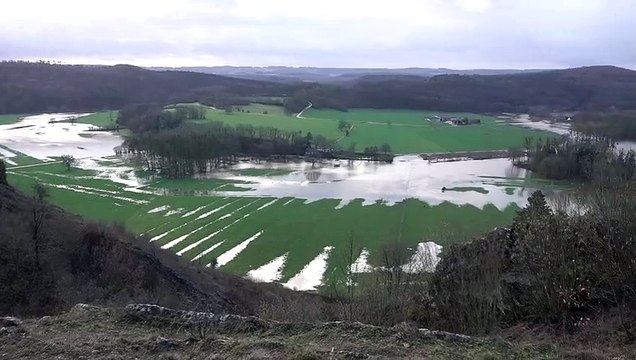 Les Grottes de Han les pieds dans l'eau