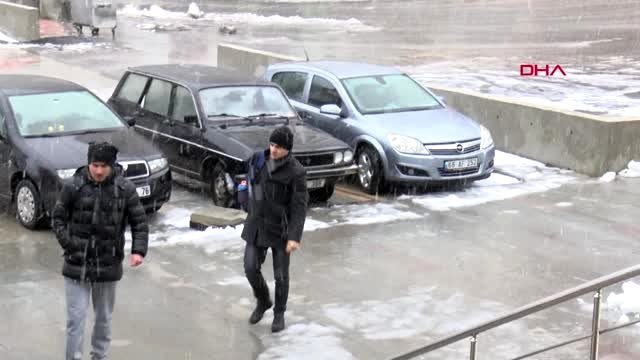 Yozgat kente yüzme havuzu geldi, engelli rahmi'ye olimpiyat yolu açıldı