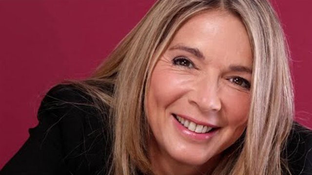 Hélène Rollès s’est fait une raison - “Mes enfants se marrent devant Hélène et...