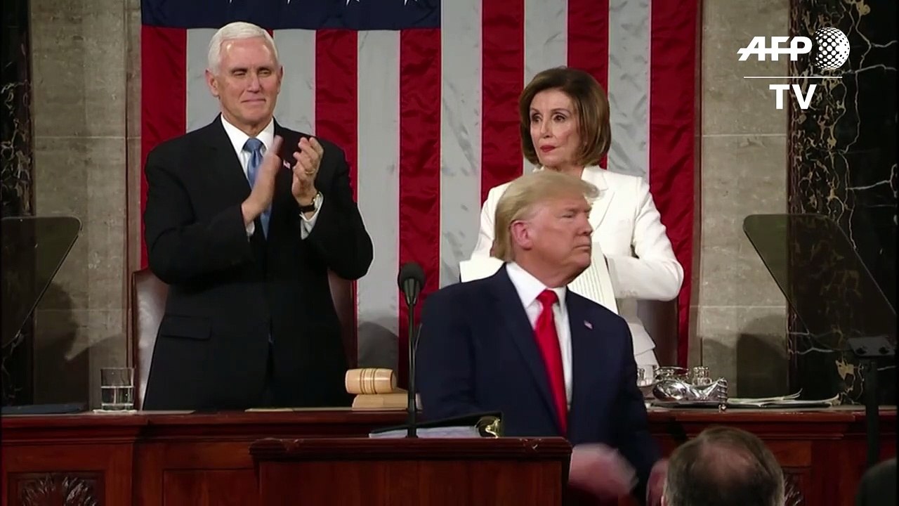 'Manifest voller Unwahrheiten': Pelosi zerreißt Trumps Rede-Manuskript