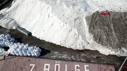 Kartal'daki tuz dağı havadan görüntülendi