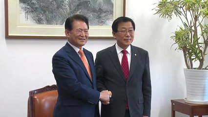 정세균 총리, 진단시약 제조업체 방문 / YTN