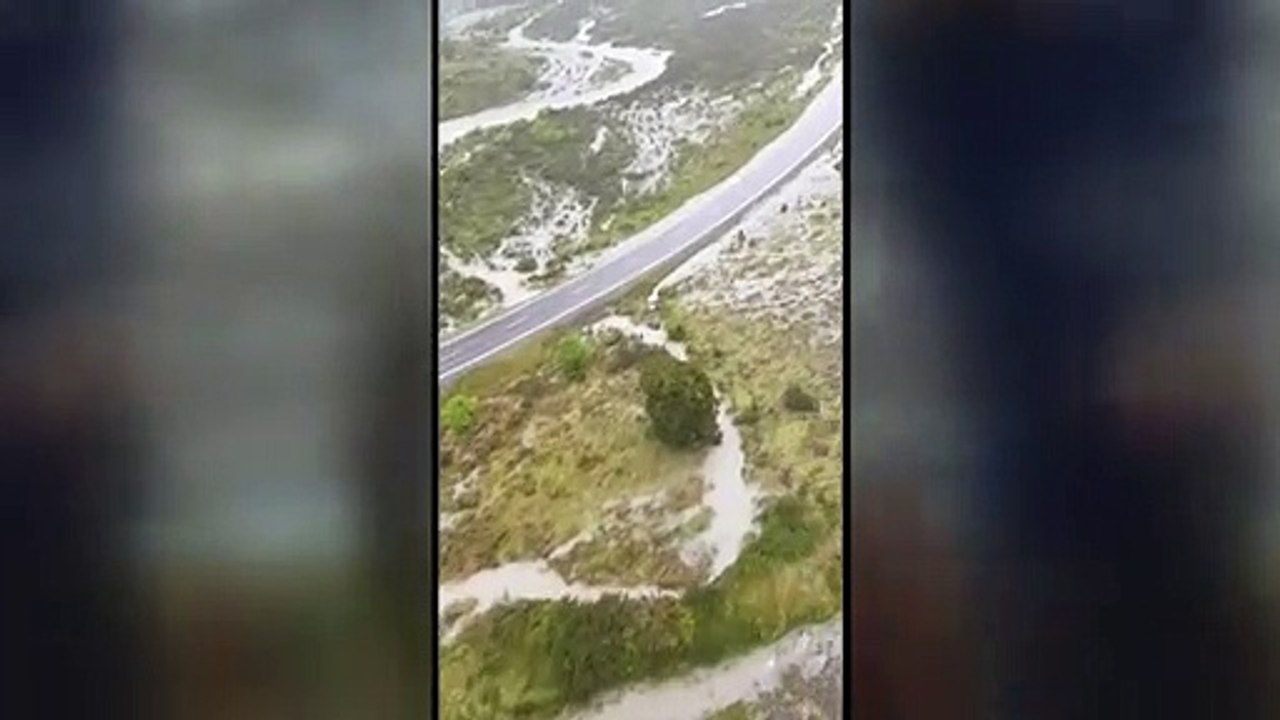 Milhares deixam casas por inundações na Nova Zelândia