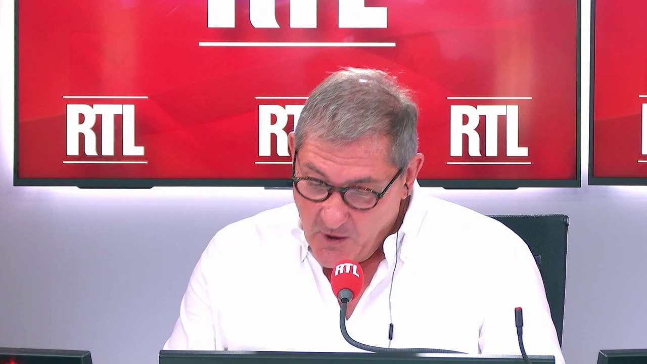Michel Cymes vous explique comment renforcer vos bonnes bactéries