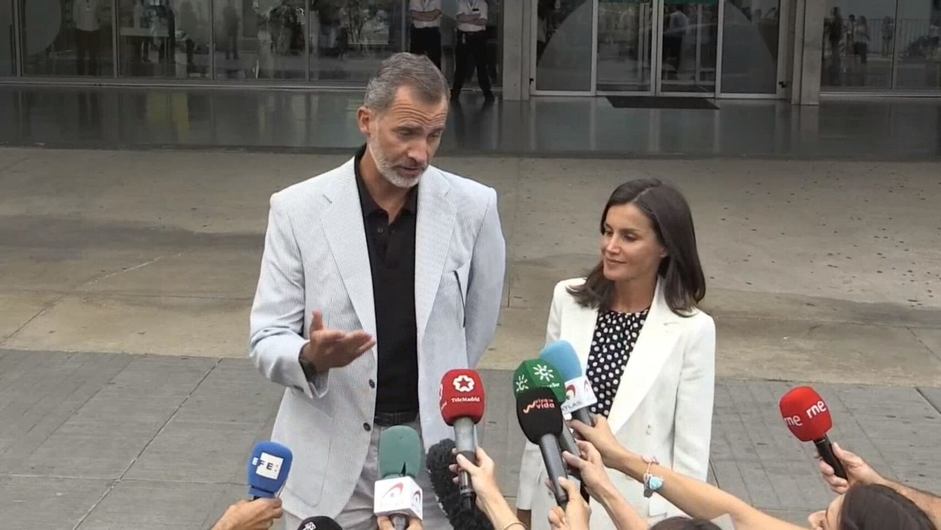 Felipe y Letizia han visitado al rey Juan Carlos en el hospital