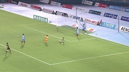 Gol Bunuh Diri Jesiel Berkat Bola Yang Memantul