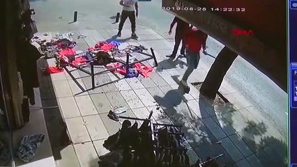 وفاة سوري وجرح 7 آخرين في شجار بالسواطير والسكاكين بـ غازي عنتاب