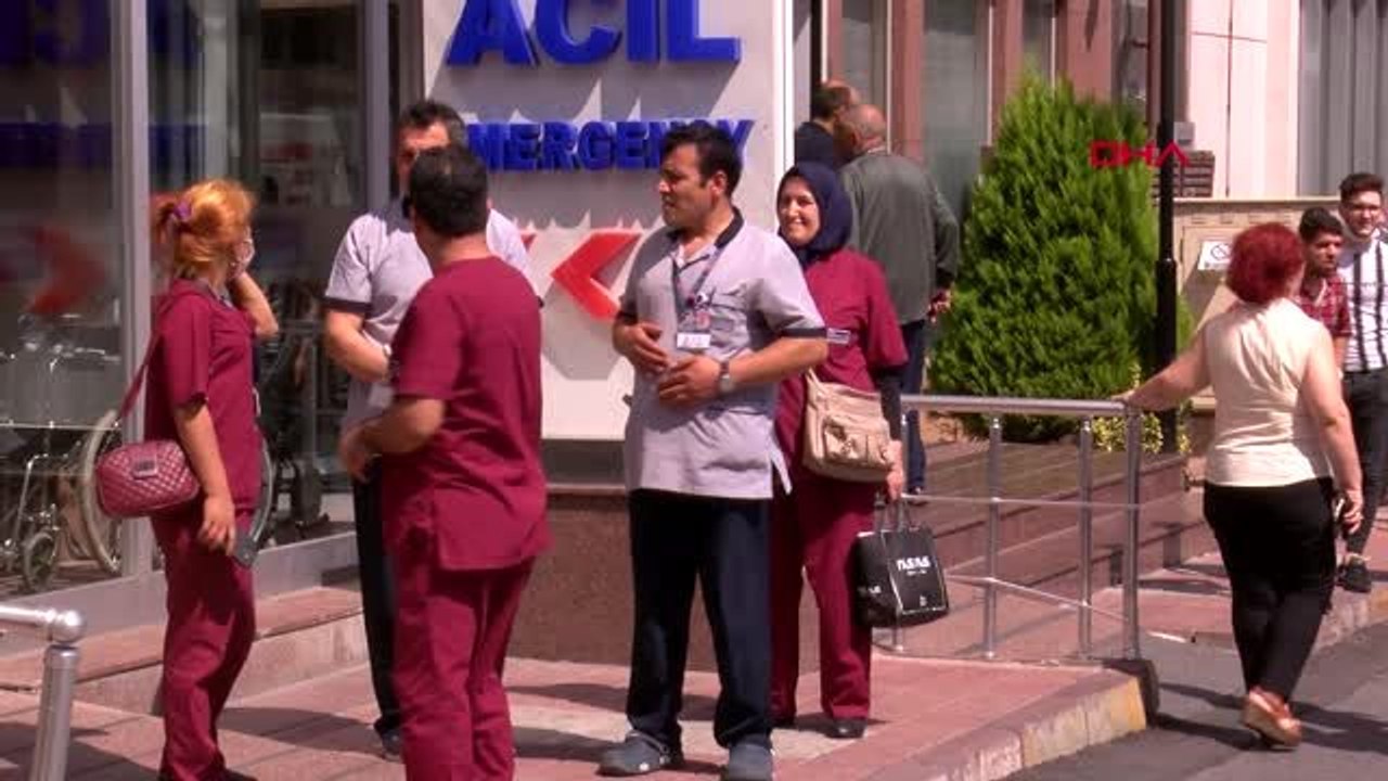 GAZİOSMANPAŞA'DA HASTANE BAHÇESİNDEKİ TRAFODA ÇIKAN YANGIN PANİĞE NEDEN OLDU