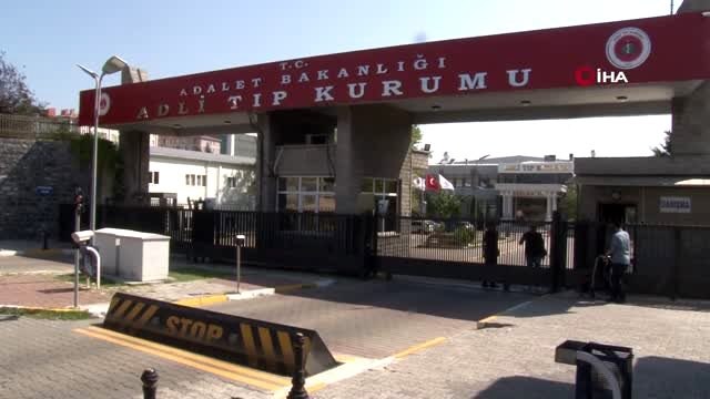 Ümraniye'de yaşanan aile katliamı sonrası cenazeler Adli Tıp Kurumundan alındı