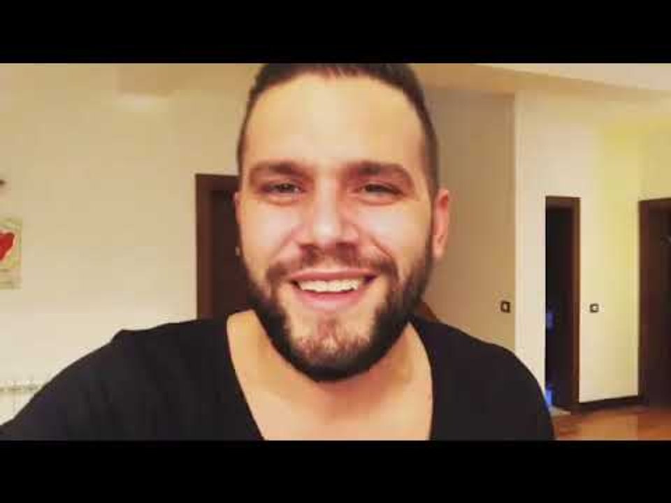 Mungesa e gjatë që trembi fansat, Flori Mumajesi thyen heshtjen dhe jep mesazhin e rëndësishëm