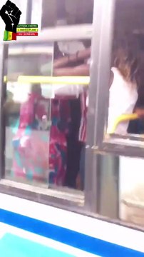 Quand deux bus Tata font la course