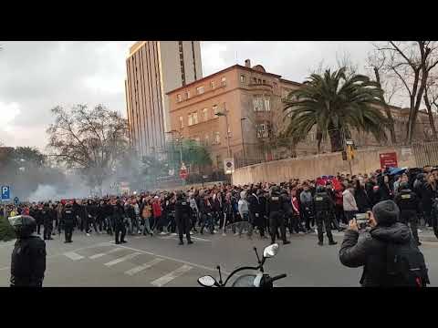 Barça - OL : Le cortège des supporters lyonnais