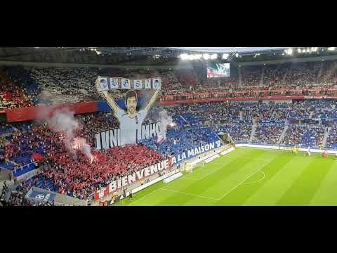OL : le tifo Juninho des Bad Gones
