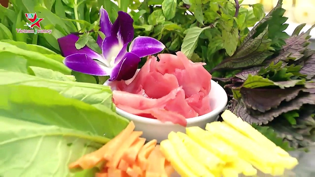 Lẩu cá thuyền chài Hoàng Long Tửu điểm gặp gỡ của nghệ sĩ Việt