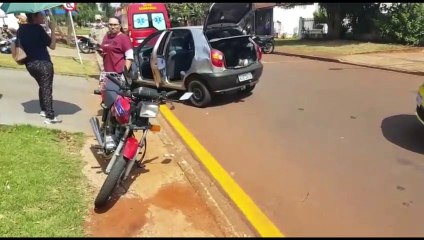 Carro e duas motos batem no Santo Onofre