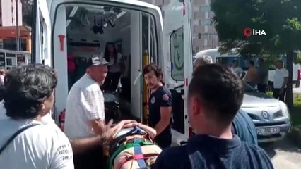 Telefonla konuşan yaşlı adama minibüs çarptı