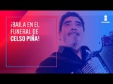 Se ponen a bailar en funeral de Celso Piña | Noticias con Ciro Gómez Leyva