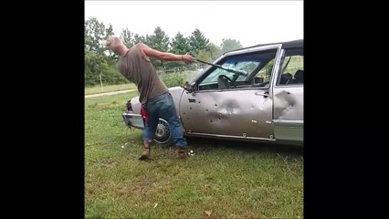 Il n'aurait pas dû s'en prendre à cette pauvre voiture innocente