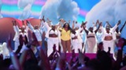 Lizzo's Vibrant VMAs Performance Left Us Feeling "Good As Hell" | Billboard News