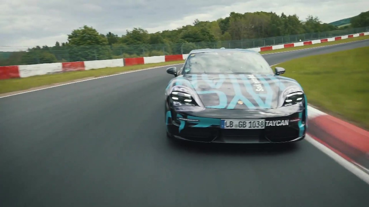 Neuer Porsche Taycan - Bestwert auf der anspruchsvollsten Rennstrecke der Welt