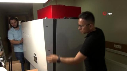 - Hastalara el değmeden ilaç hazırlama dönemi