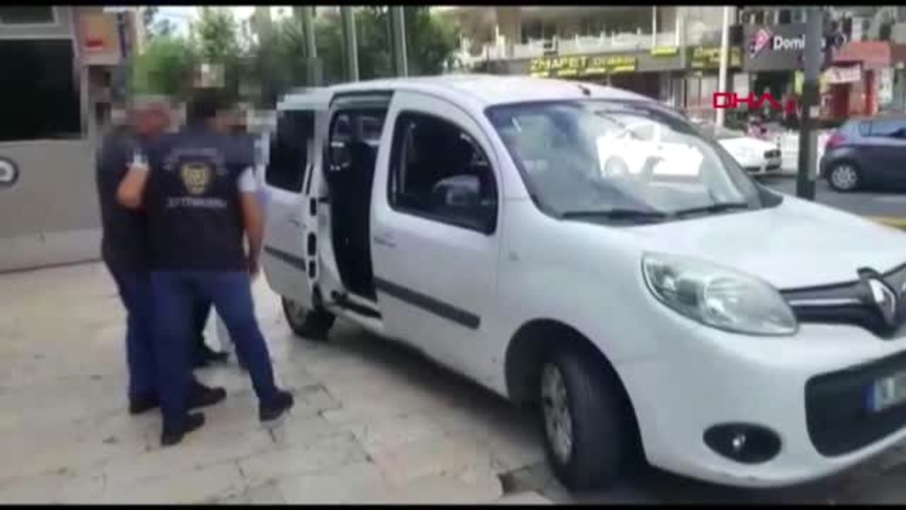 Zeytinburnu'nda sahte kimlikle 78 bin lira kredi çeken şüpheli yakalandı