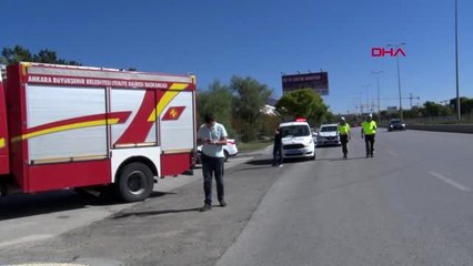 Kontrolden çıkan otomobil duvara çarptı 4 öğretmen yaralandı