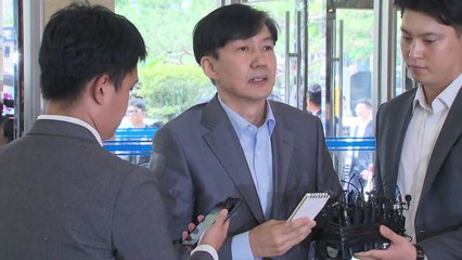 '전방위 압수수색' 조국 오후 출근..."의혹만으로 검찰 개혁 차질 안 돼" / YTN