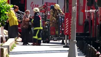 Bayrampaşa'da yangın paniği...Mahsur kalan 6 kişiyi itfaiye kurtardı