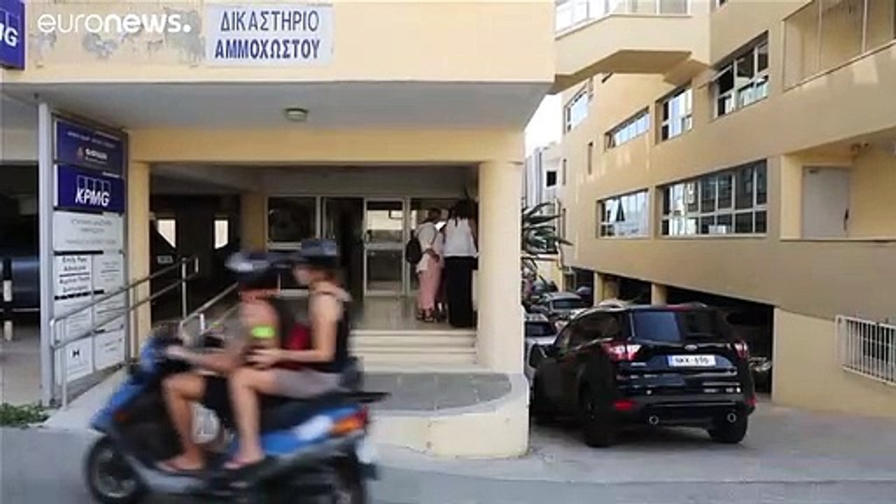 بريطانية تؤكد تعرضها للاغتصاب الجماعي من قبل 12 إسرائيليا في قبرص وتنفي اختلاق اتهامها لهم