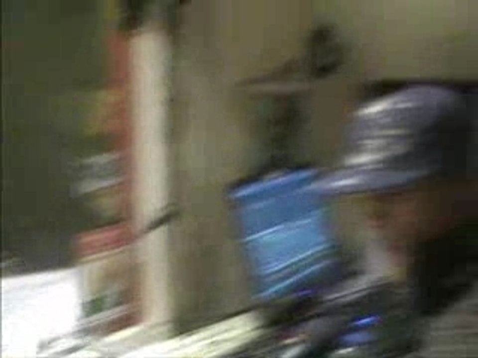 hot mix emission radio