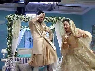 Sarvagun Sampann | Watch Pooja and Kabir's MAD dance at Suhagrat | सर्वगुण संपन्न