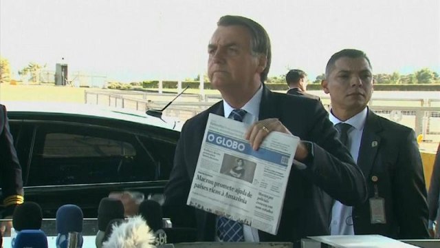 Brasile: Bolsonaro ha rifiutato gli aiuti del G7 per domare gli incendi in Amazzonia