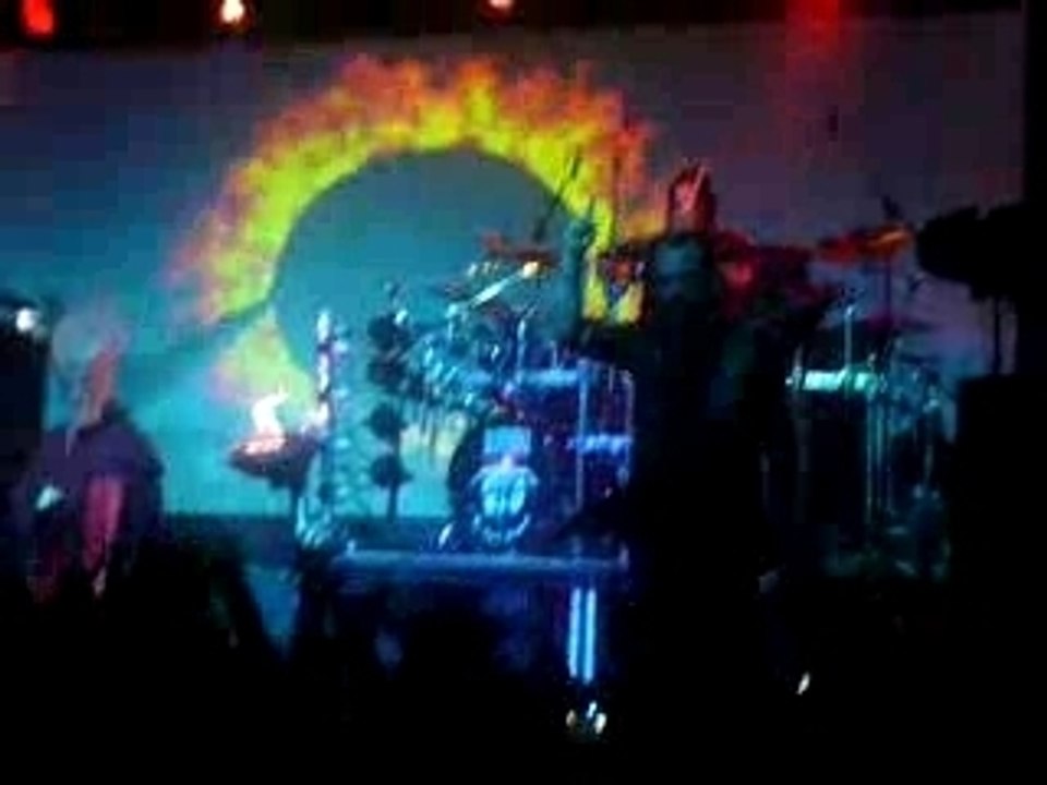 intro concert "DIMMU BORGIR" paris (octobre 2007)