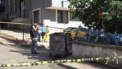 Kuzenler arasındaki silahlı kavgada şahısların kaçma anları kamerada