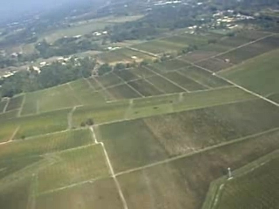 helicoptere au dessus d artiguesde lussac