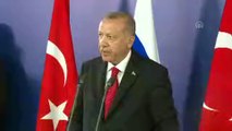 Erdoğan: '(İdlib'de) Rejimin terörizmle mücadele bahanesiyle sivillere karadan ve havadan ölüm yağdırması kabul edilemez' - MOSKOVA