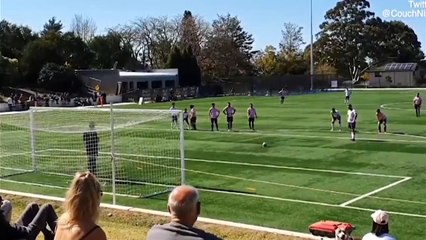 هدف غريب لا يُصدق من ركلة جزاء ضائعة