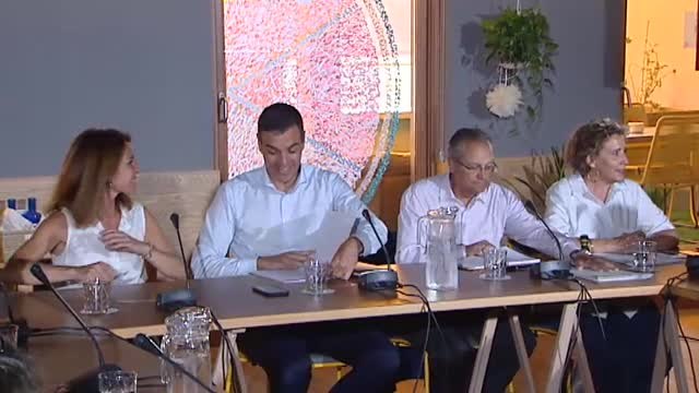 Sánchez se reúne con la Coordinadora de Organizaciones de Cooperación para el Desarrollo