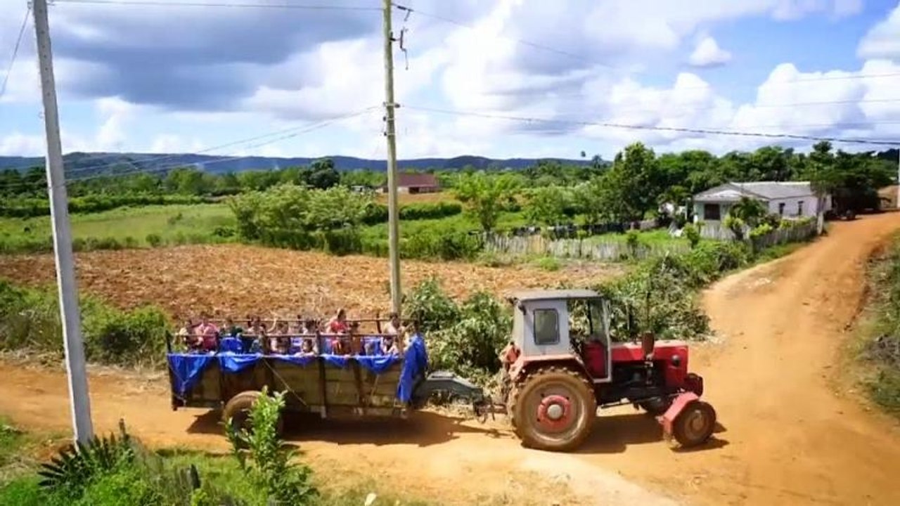 Le tracteur piscine de Cuba