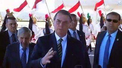 Bolsonaro disposto a aceitar ajuda
