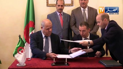 إتفاق بين وزارتي النقل والفلاحة لنقل القمح المستورد وغبرة الحليب بالبواخر الجزائرية