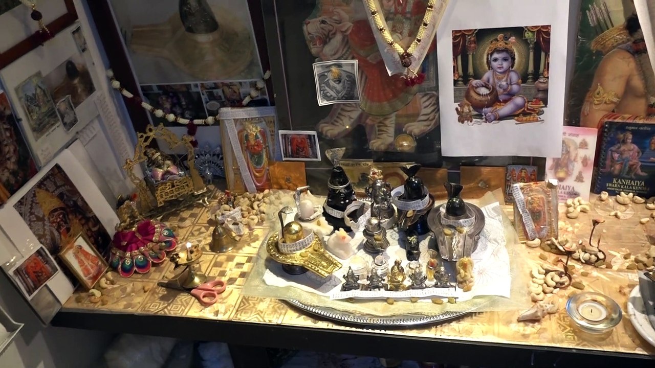 BDMV-154 Aruna Sharma Evening Pooja at Uppsala home, Sweden Jun 22, 2019
