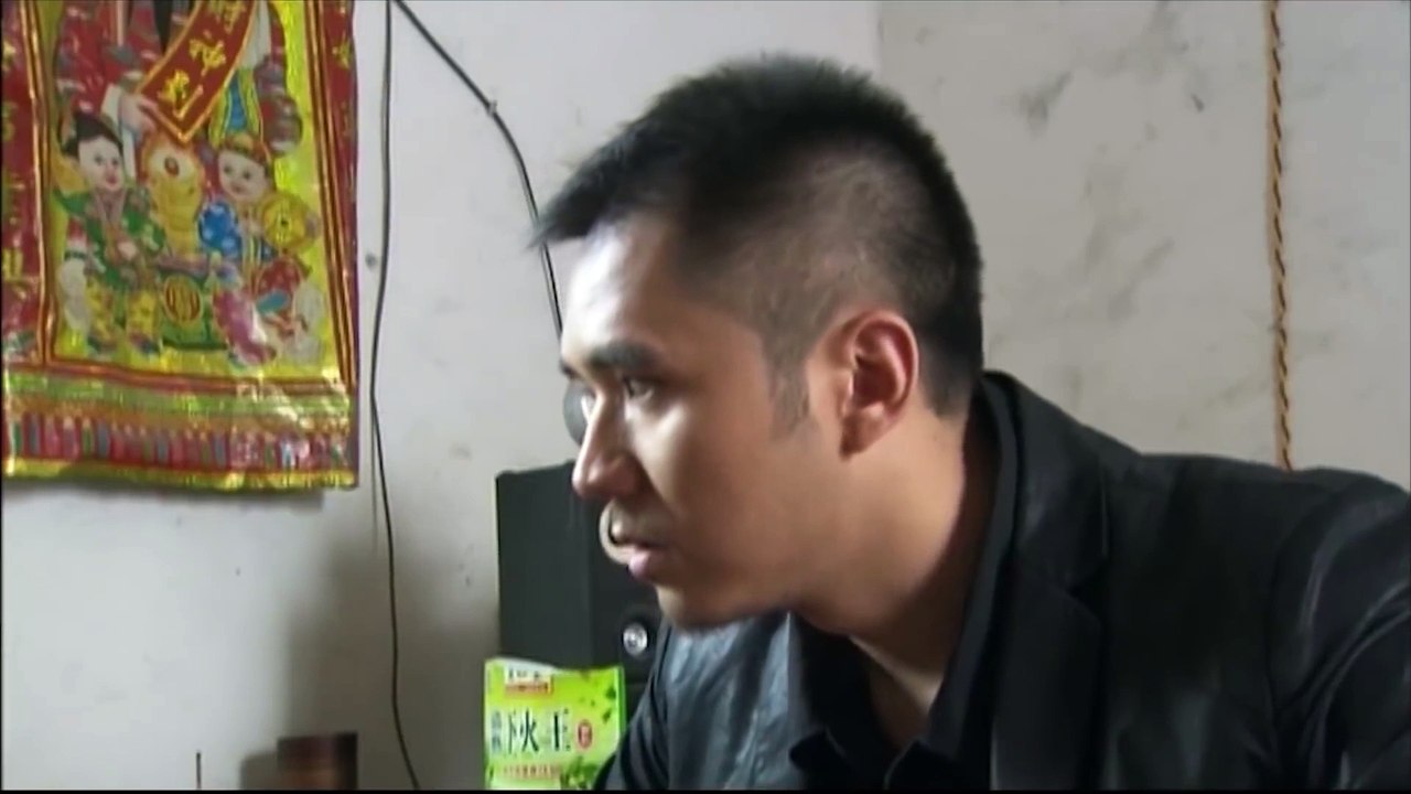 Đặc Nhiệm Truy Bắt Băng Đảng Buôn Bán Hàng Cấm