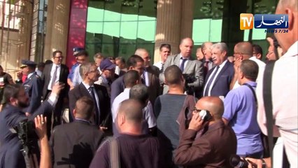 سكيكدة: الطيب بوزيد ليست لنا إعاقة من الإنجليزية وسنطورها في الوسط الجامعي