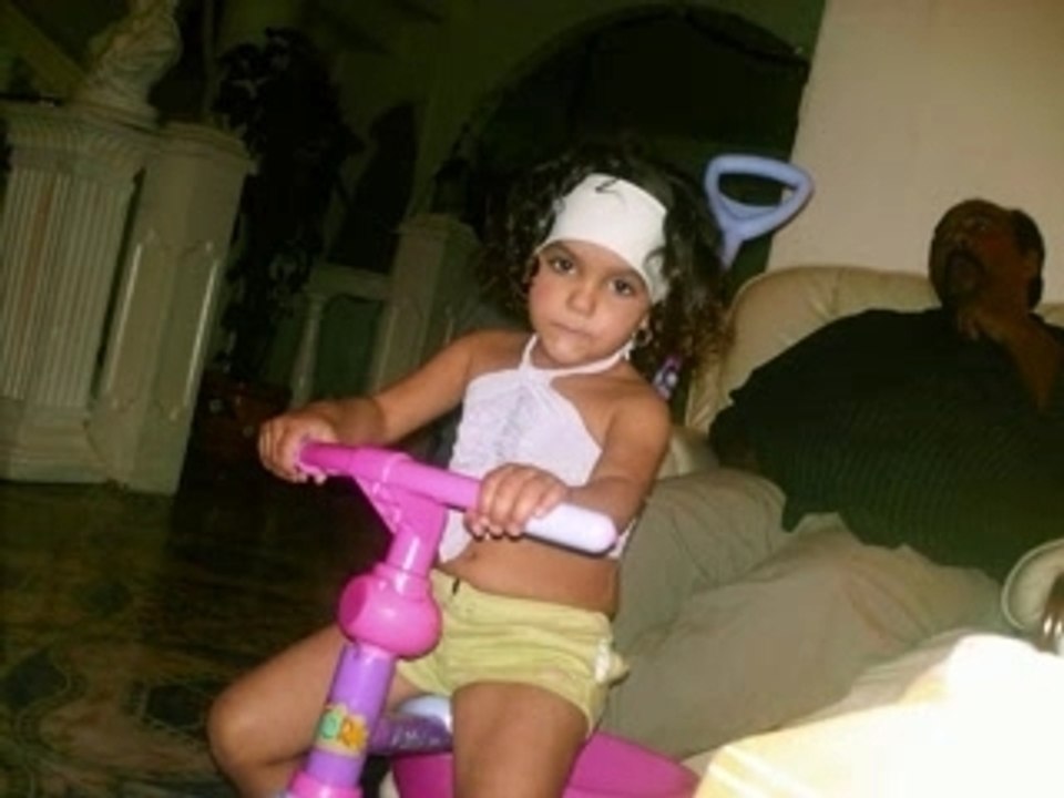 elle est pas tro  belle ma petite soeur  trinidad